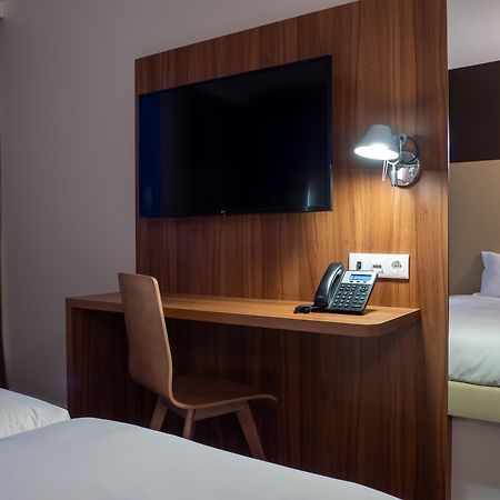 Flag Hotel Калдас да Райна Екстериор снимка